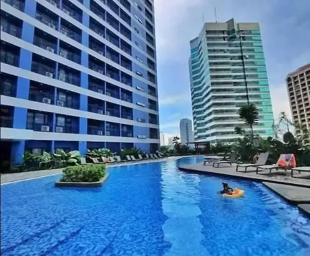 Scape Comforts Makati Apartment *